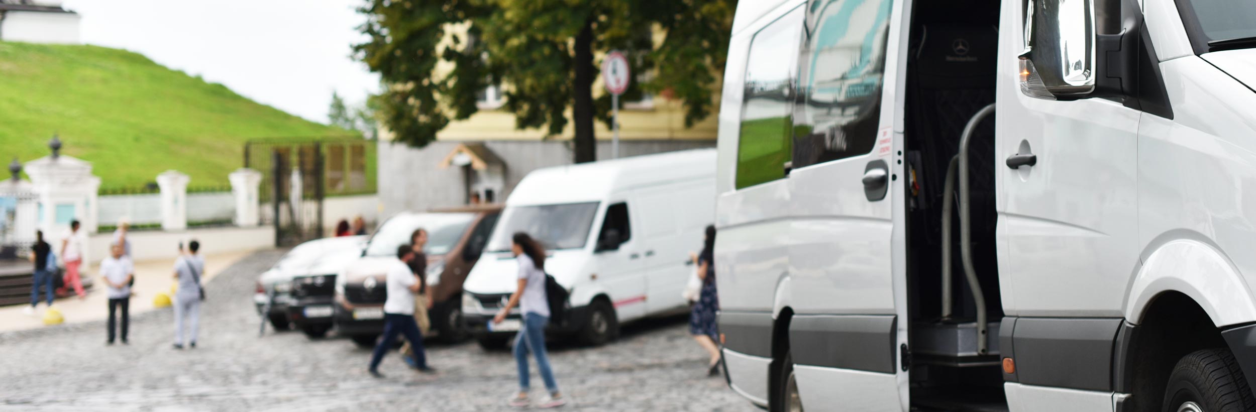 Schulkinderbeförderung und Gelegenheitsverkehr in Kleinbussen Schulkinderbeförderung und Gelegenheitsverkehr in Kleinbussen